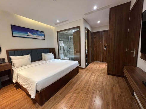 Ruby Star Danang