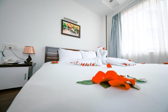 Happy Light Hotel