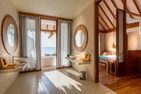 Furaveri Island Resort & Spa