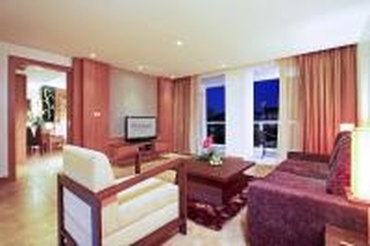 Centara Nova Hotel And Spa Pattaya