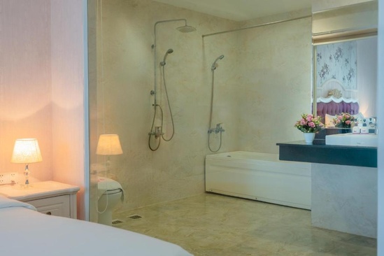 Bonjour Nha Trang Hotel