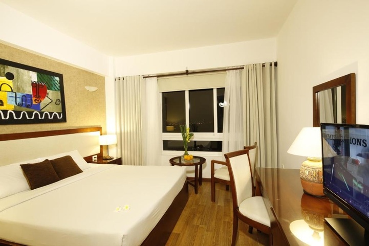 Starlet Hotel