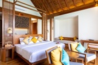 Furaveri Island Resort & Spa