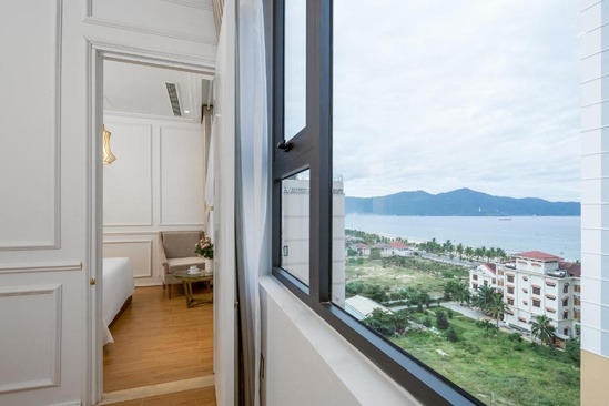 Menora Premium Da Nang